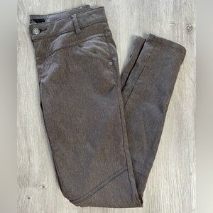 PrAna Leggings/Pants Brownish/Reddish w/ button and zip up - Size 4